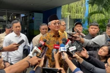 Breaking News, Penyidik...