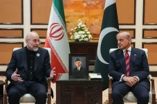 Perundingan di Islamabad...