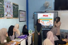 Dosen Ilmu Komunikasi...