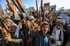 Houthi Bersumpah Tingkatkan...