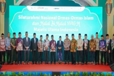 Darunnajah Hadiri Halal...
