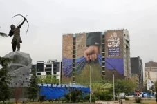 Iran Buka Selat Hormuz...