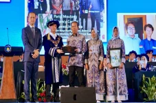 Momen Haru Orang Tua...