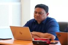 Perang Asimetris Ala...