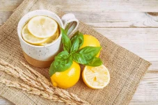 7 Manfaat Konsumsi Lemon...