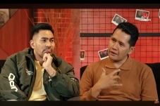 Konflik dengan Raja...
