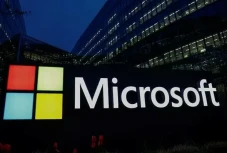 Microsoft Menjajaki...
