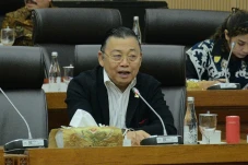 Cornelis PDIP Dorong...