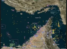 Selat Hormuz Ditutup...