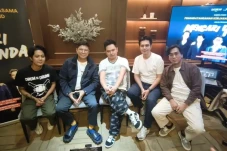 Kangen Band Rambah Industri...