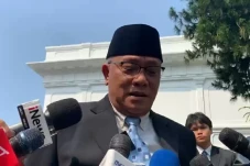 Profil Jumhur Hidayat,...