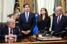 Trump Tak Senang dengan...