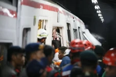 52 Korban Tabrakan Kereta...