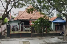 Kisah Rumah Tua di Jalan...