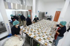 Anggaran MBG Rp249 Triliun...