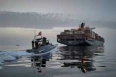 Krisis Selat Hormuz:...