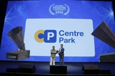 Centrepark Raih WOW...