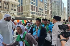 Pengetatan Akses ke...
