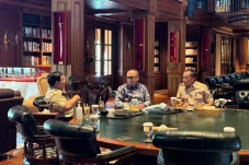 Prabowo Gelar Pertemuan...