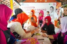 Cara Sandiaga Uno Bikin...