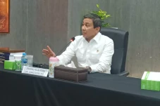 Rekomendasi Komisi Reformasi...