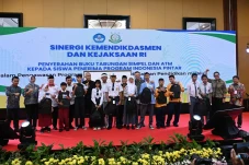 Kemendikdasmen Gandeng...