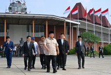 Presiden Prabowo Terbang...