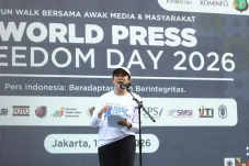 Komdigi: Butuh Perjuangan...