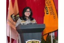 Audiensi dengan Kapolri,...