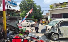 Pedagang Korban Tertabrak...