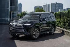 Lexus Hadirkan SUV Anti...