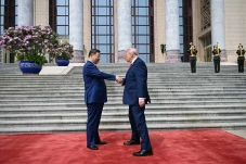 Trump kepada Xi Jinping:...