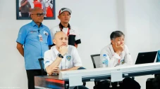 Ananda Mikola Dirut...