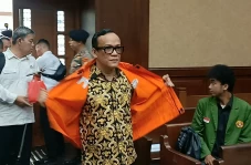 Hari Ini Noel Ebenezer...