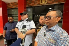 Mantan Manajemen Buku...