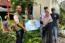 Warga Kebon Sirih Bahagia...