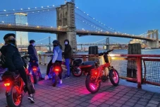 New York Siapkan Lisensi...