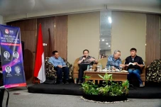 Hadapi Dominasi China...