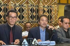 Roy Suryo: Tak Mungkin...