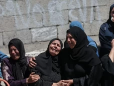 Israel Terus Bombardir...