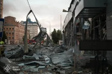 Rusia Ngamuk Bombardir...