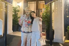 Bunga Zainal Akui Rumah...