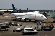 10 Rute Penerbangan...