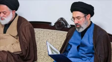 Pemimpin Tertinggi Iran...