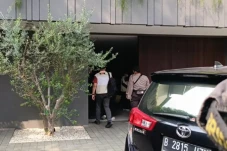 Geledah Rumah Silmy...