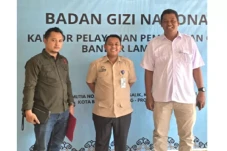Dukung Naniek S Deyang...
