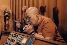 Kangen Dono dan Kasino,...