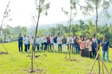 Peringati Hari Lingkungan...