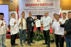 Dari Dunia Usaha ke...