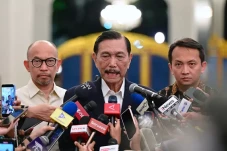 Luhut: Bansos ke Depan...